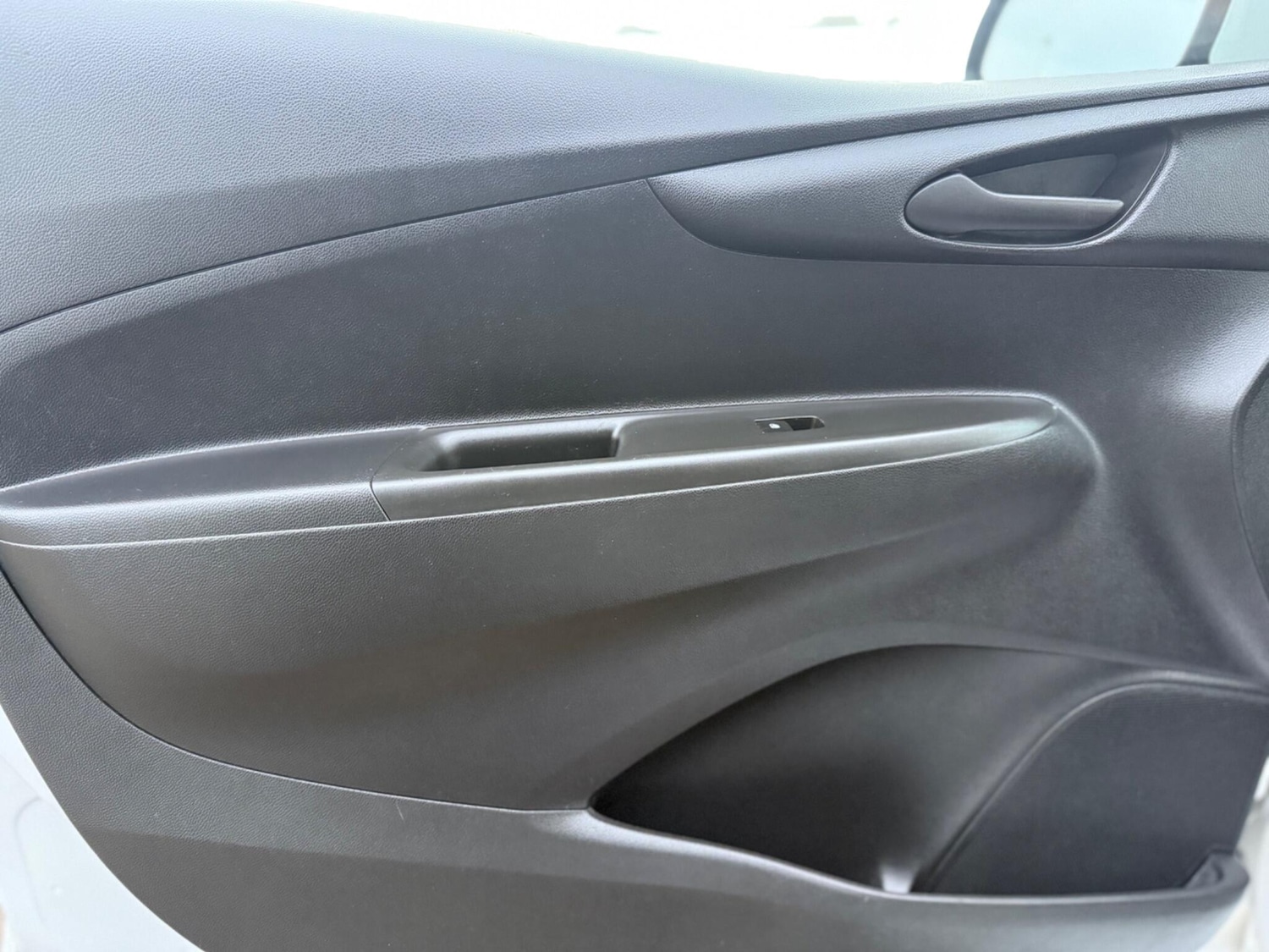 Used Vauxhall Viva 2016 for sale - 77057363: Photo 44