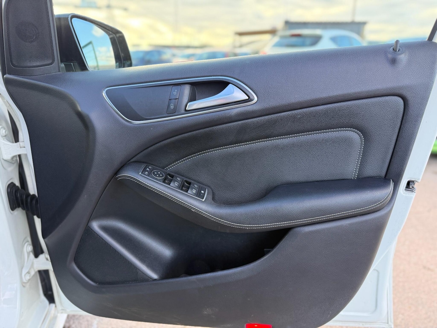 Used Mercedes-Benz B Class 2014 for sale - 76666664: Photo 23