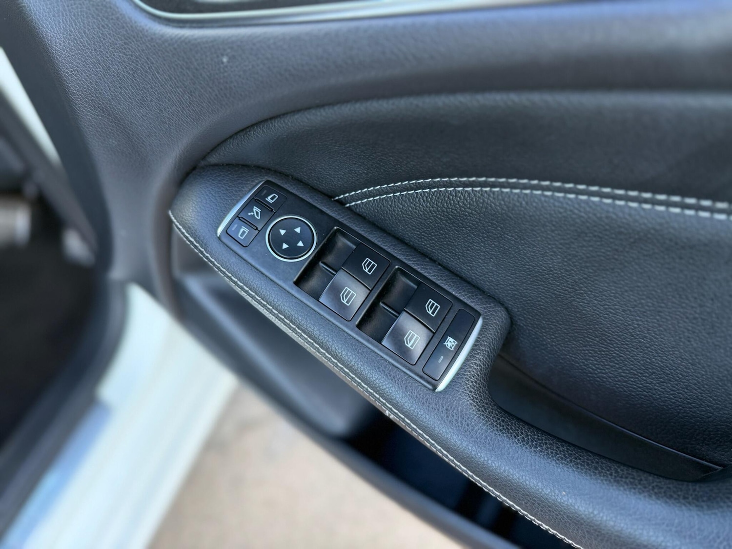 Used Mercedes-Benz B Class 2014 for sale - 76666664: Photo 24