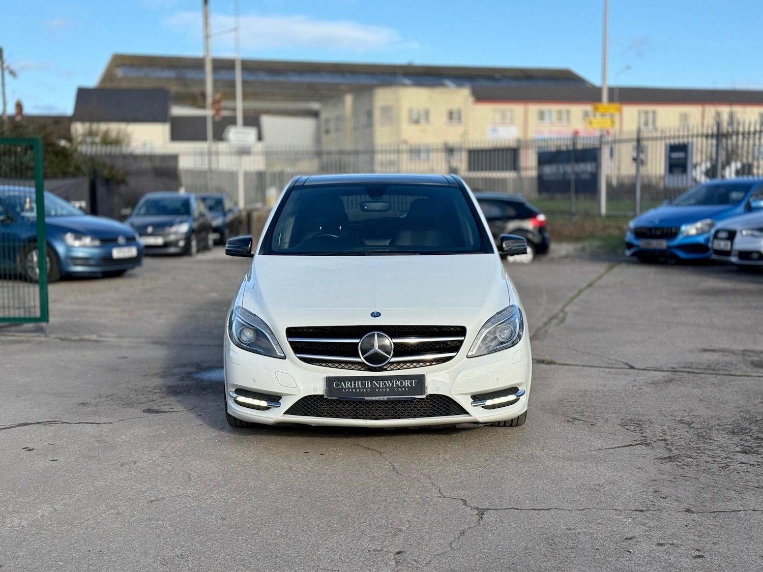 Used Mercedes-Benz B Class 2014 for sale - 76666664: Photo 3