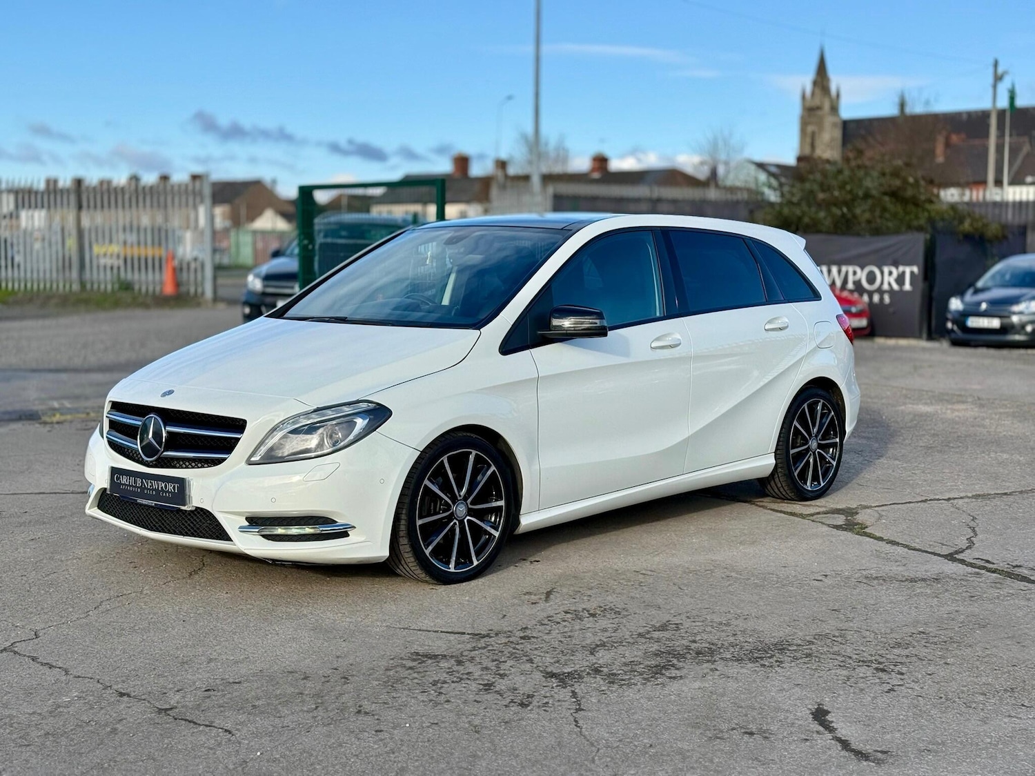 Used Mercedes-Benz B Class 2014 for sale - 76666664: Photo 4
