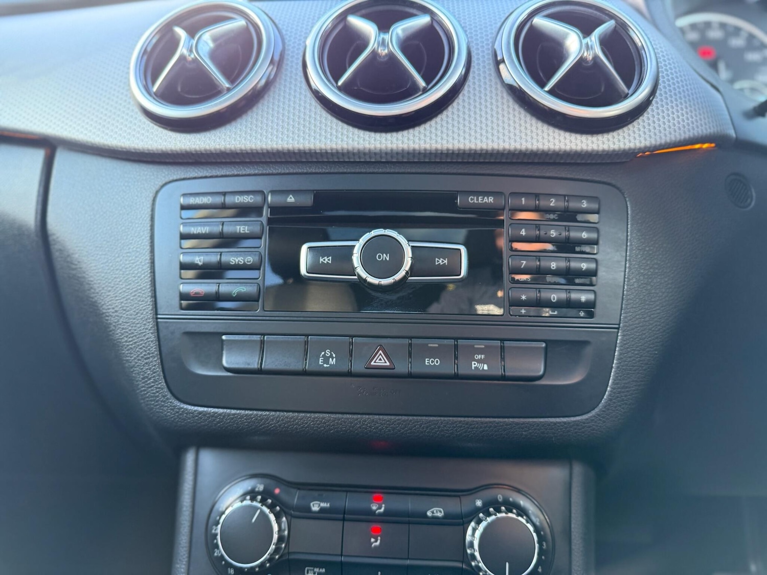 Used Mercedes-Benz B Class 2014 for sale - 76666664: Photo 43