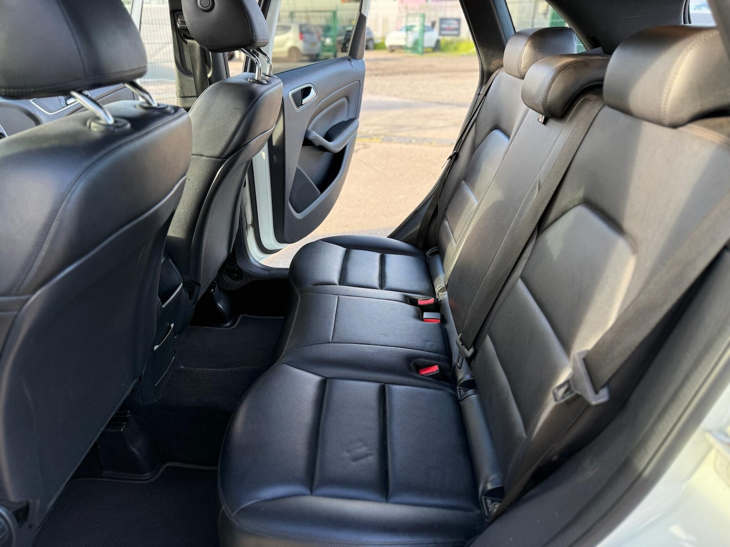 Used Mercedes-Benz B Class 2014 for sale - 76666664: Photo 60