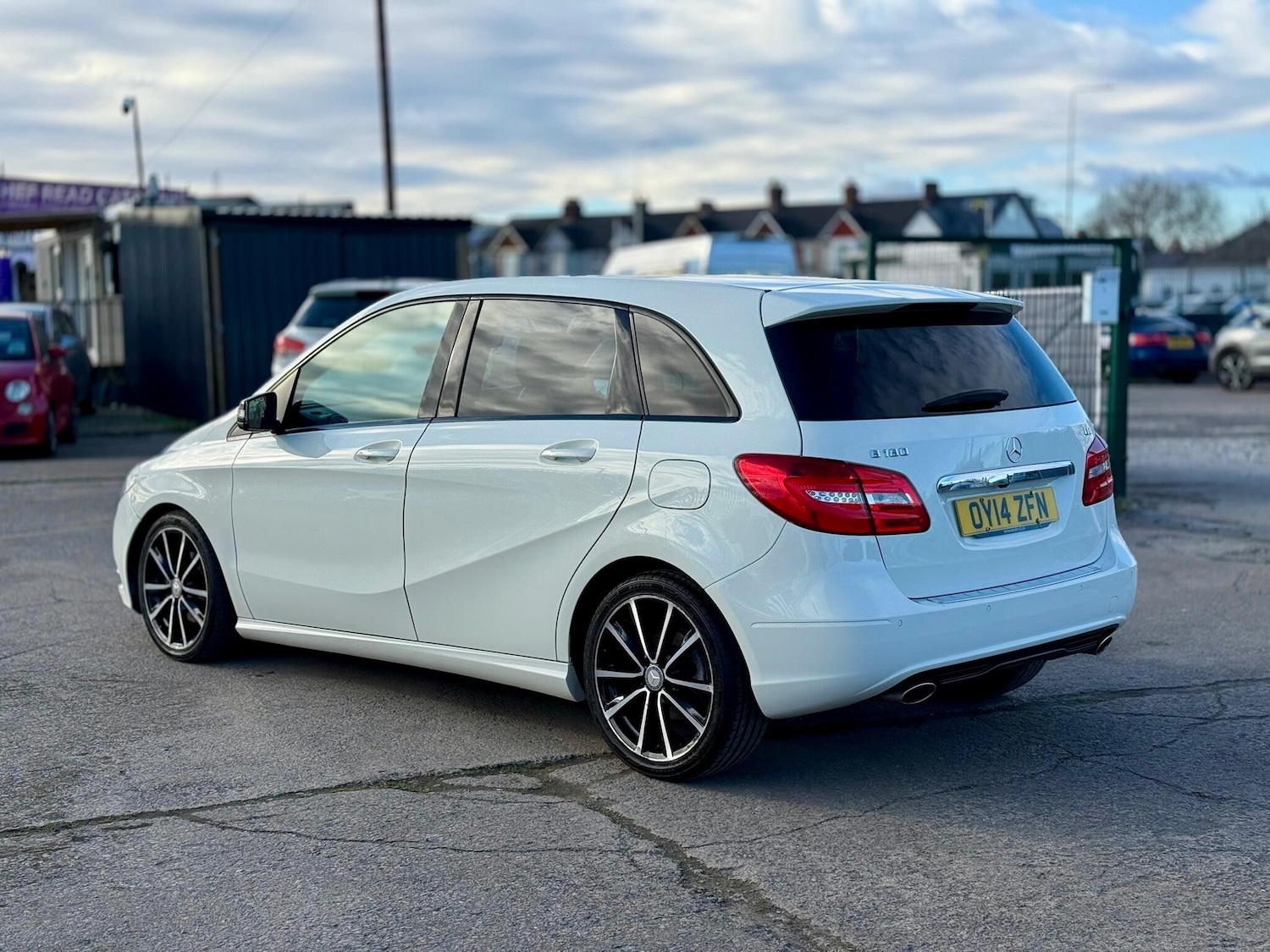 Used Mercedes-Benz B Class 2014 for sale - 76666664: Photo 8