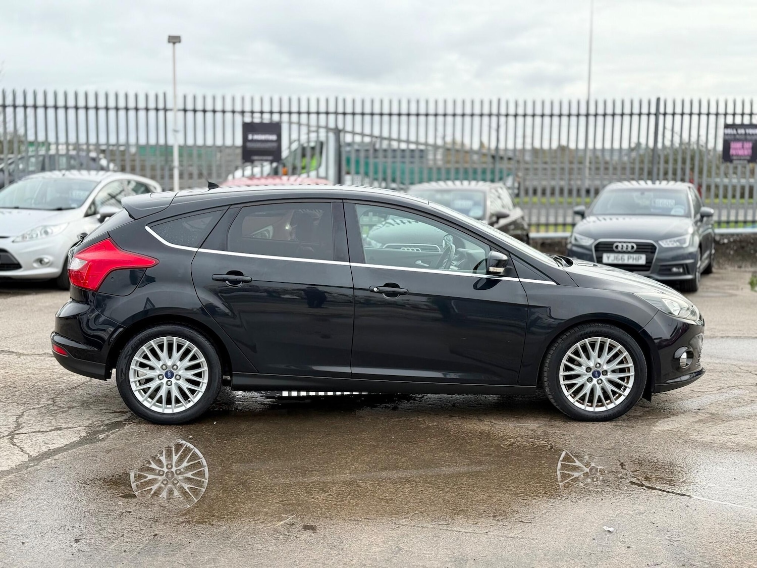Used Ford Focus 2012 for sale - 76613084: Photo 12