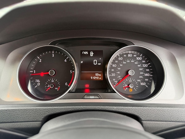 Used Volkswagen Golf 2013 for sale - 76109124: Photo 32