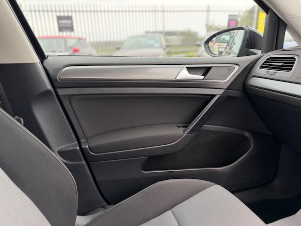 Used Volkswagen Golf 2013 for sale - 76109124: Photo 44