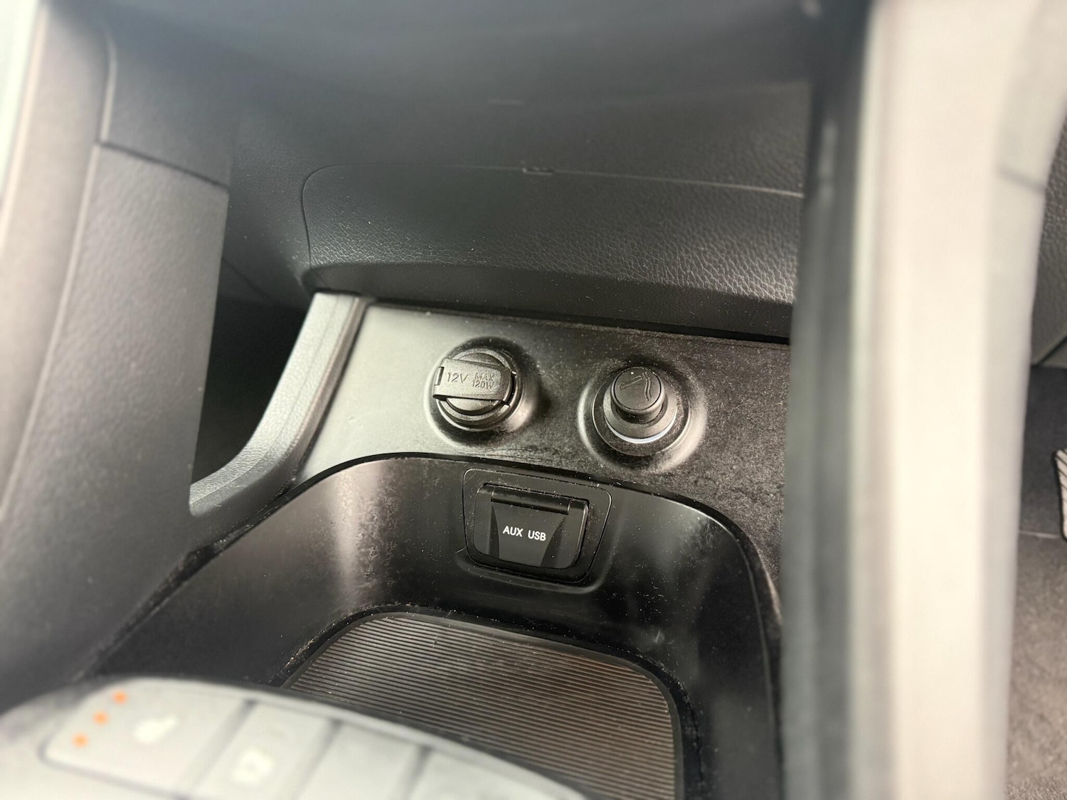 Used Hyundai Santa Fe for sale - 77825171: Photo 41