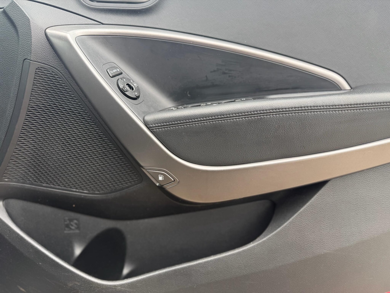 Used Hyundai Santa Fe for sale - 77825171: Photo 44