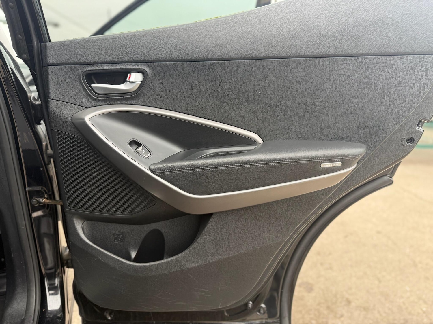 Used Hyundai Santa Fe for sale - 77825171: Photo 46