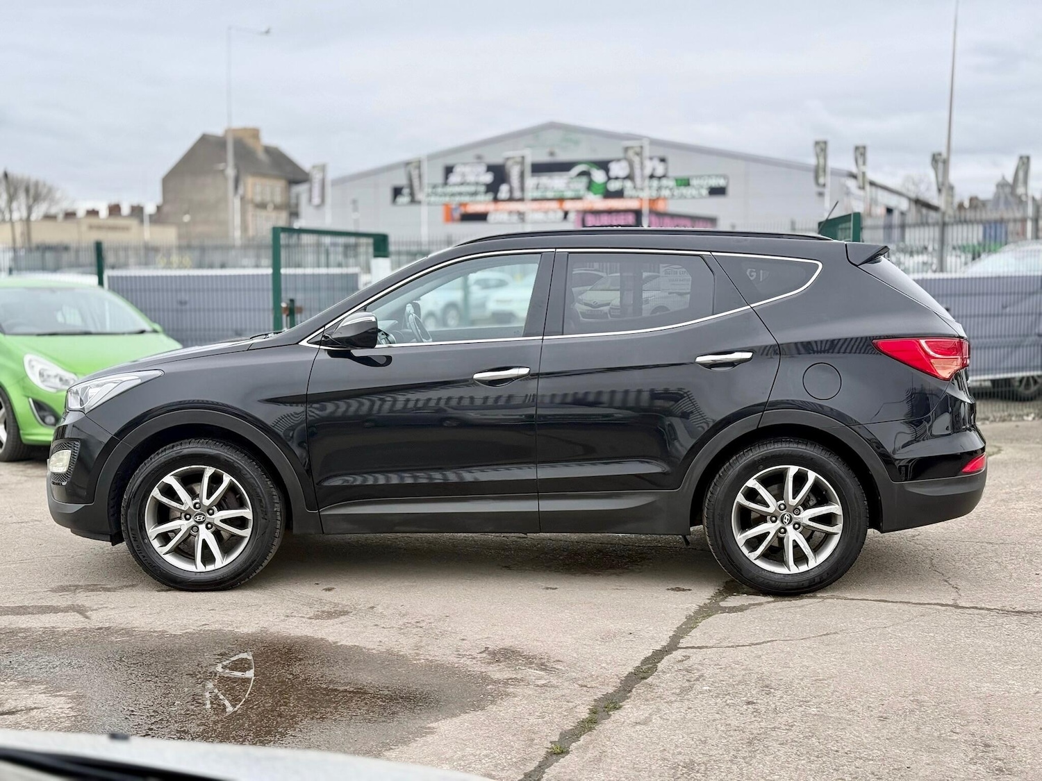 Used Hyundai Santa Fe for sale - 77825171: Photo 9