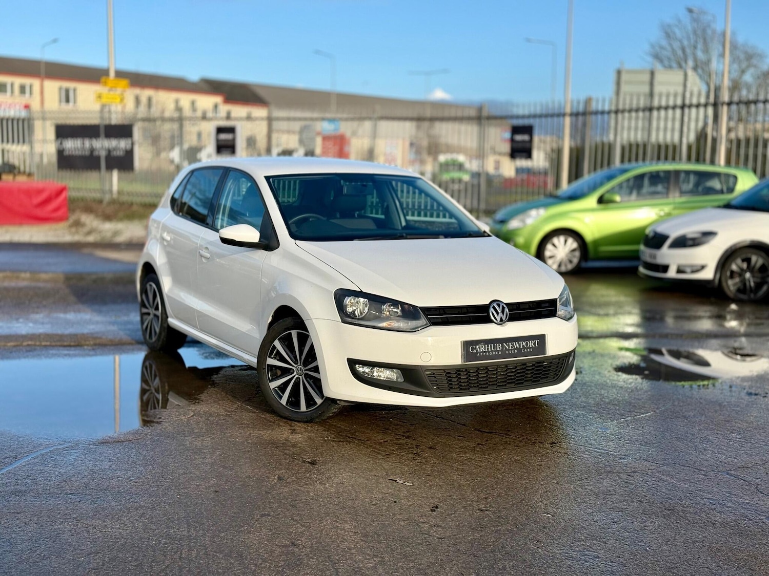 Used Volkswagen Polo for sale - 77242382: Photo 2
