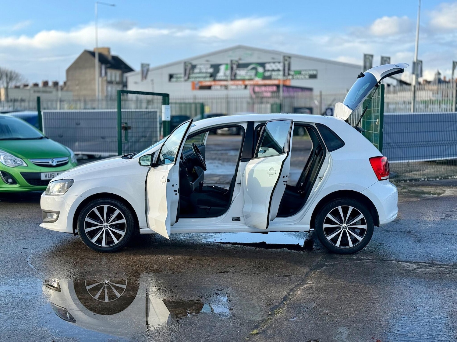 Used Volkswagen Polo for sale - 77242382: Photo 63