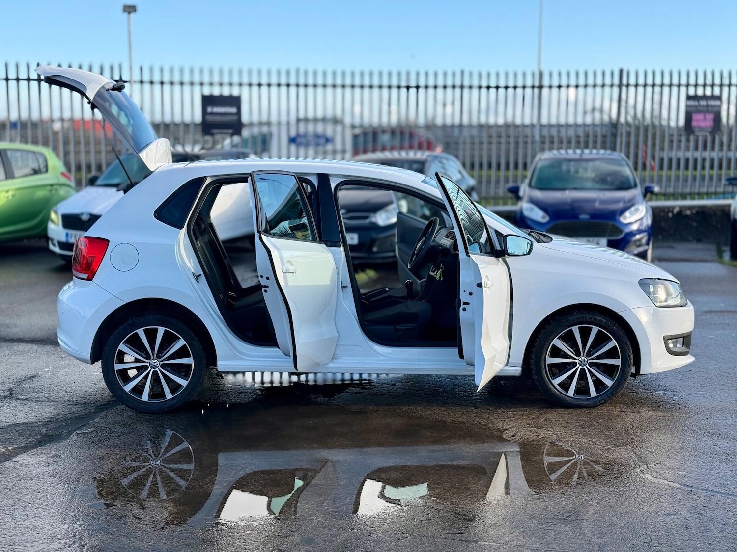 Used Volkswagen Polo for sale - 77242382: Photo 64