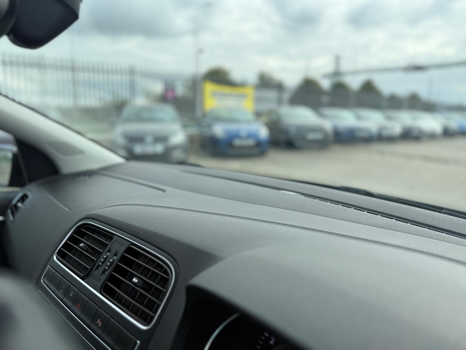Used Volkswagen Polo 2017 for sale - 76349413: Photo 34