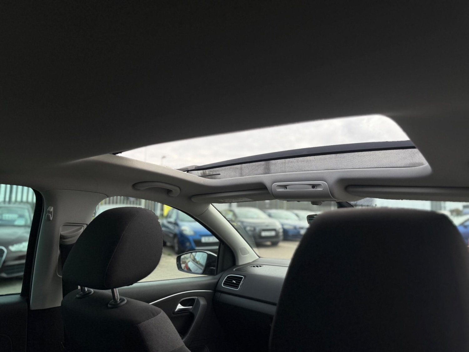 Used Volkswagen Polo 2017 for sale - 76349413: Photo 57