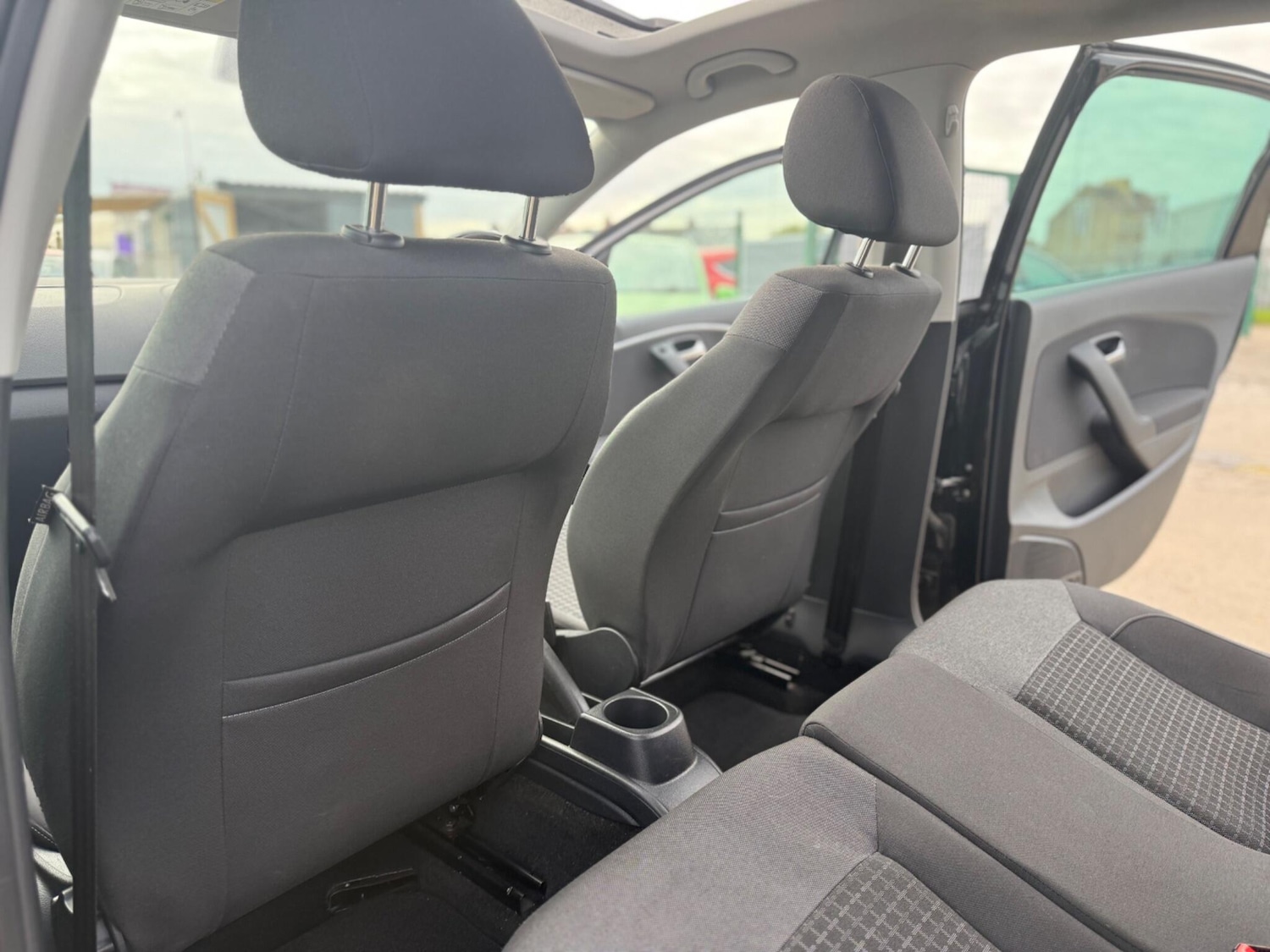 Used Volkswagen Polo 2017 for sale - 76349413: Photo 65