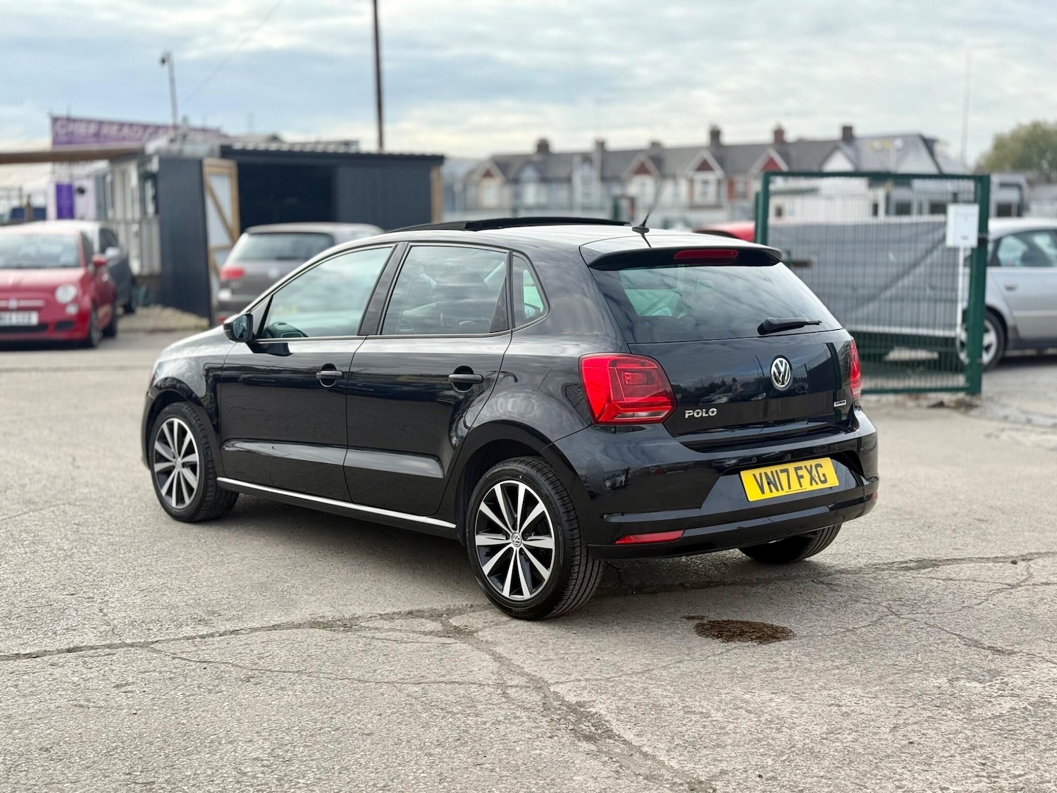 Used Volkswagen Polo 2017 for sale - 76349413: Photo 8