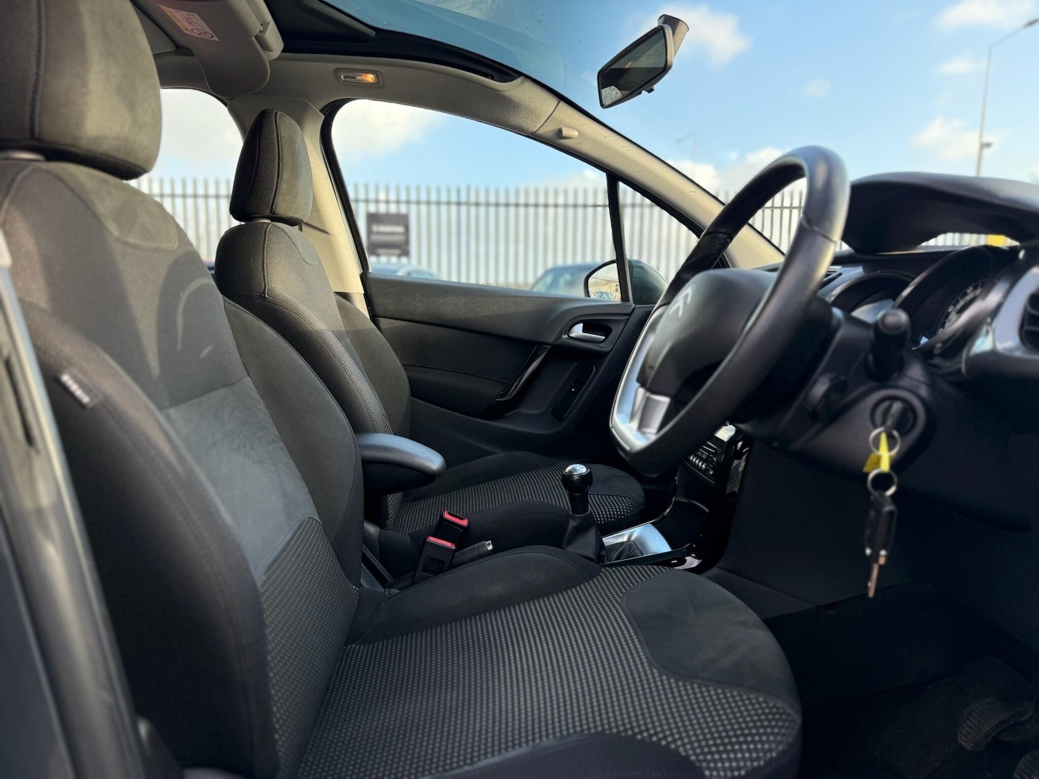 Used Citroen C3 2014 for sale - 76952695: Photo 27