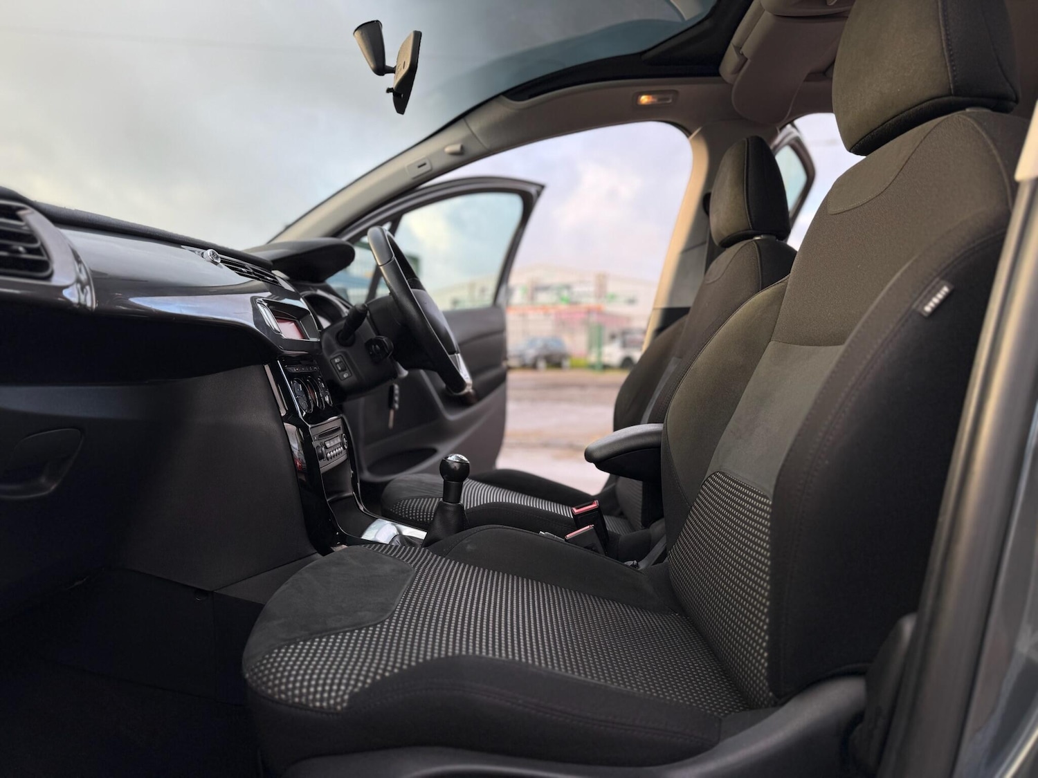 Used Citroen C3 2014 for sale - 76952695: Photo 62