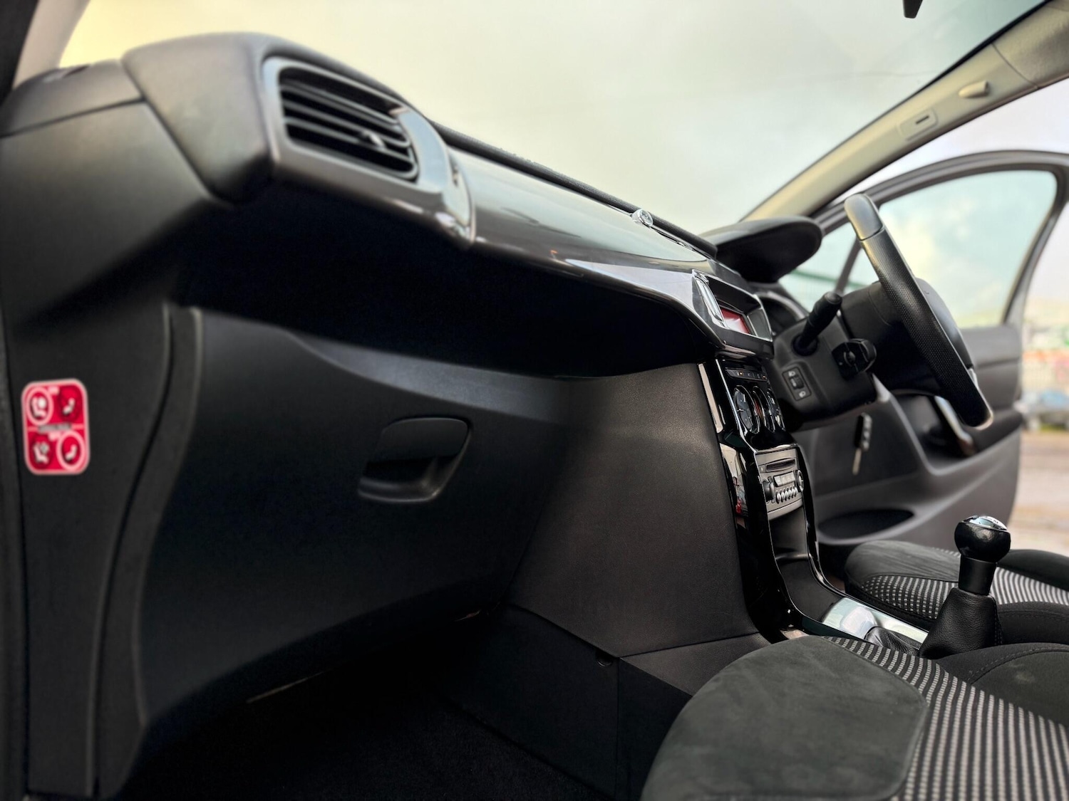 Used Citroen C3 2014 for sale - 76952695: Photo 65