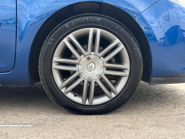 Used Renault Clio 2011 for sale - 75459064: Photo 13