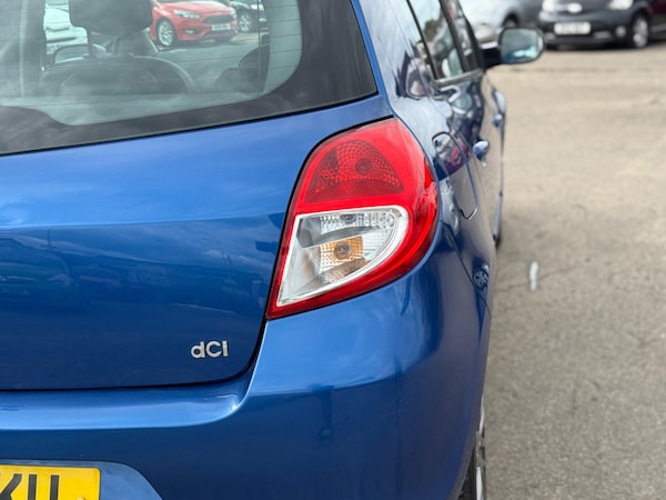 Used Renault Clio 2011 for sale - 75459064: Photo 22