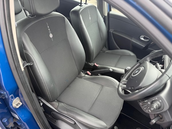 Used Renault Clio 2011 for sale - 75459064: Photo 25