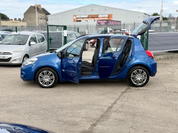 Used Renault Clio 2011 for sale - 75459064: Photo 66