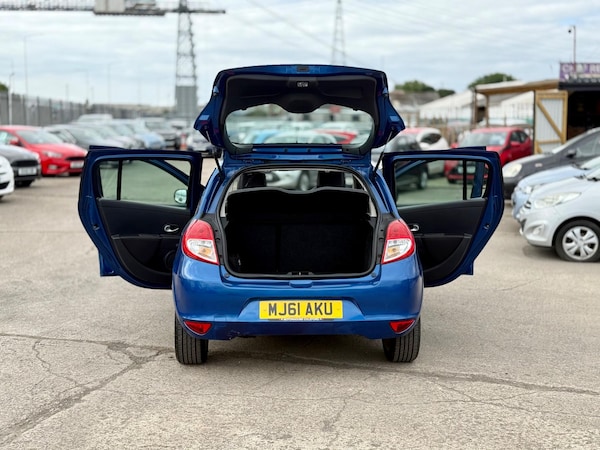 Used Renault Clio 2011 for sale - 75459064: Photo 67