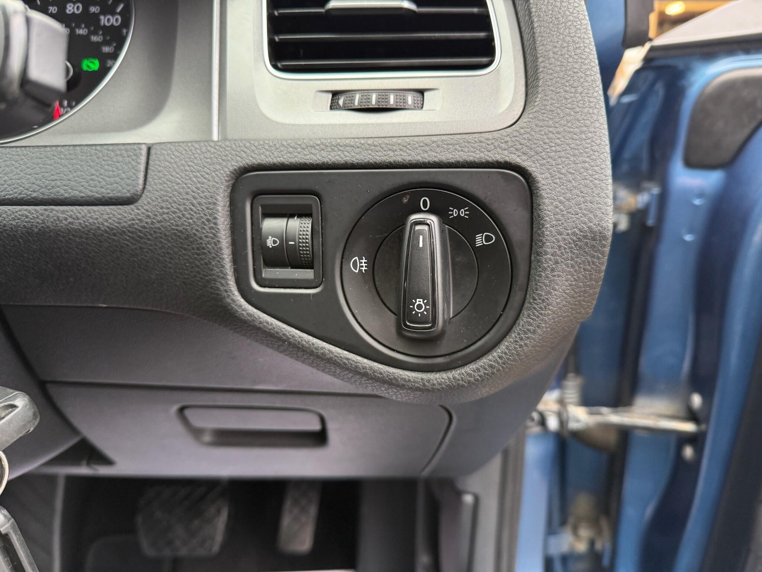 Used Volkswagen Golf for sale - 77016832: Photo 28