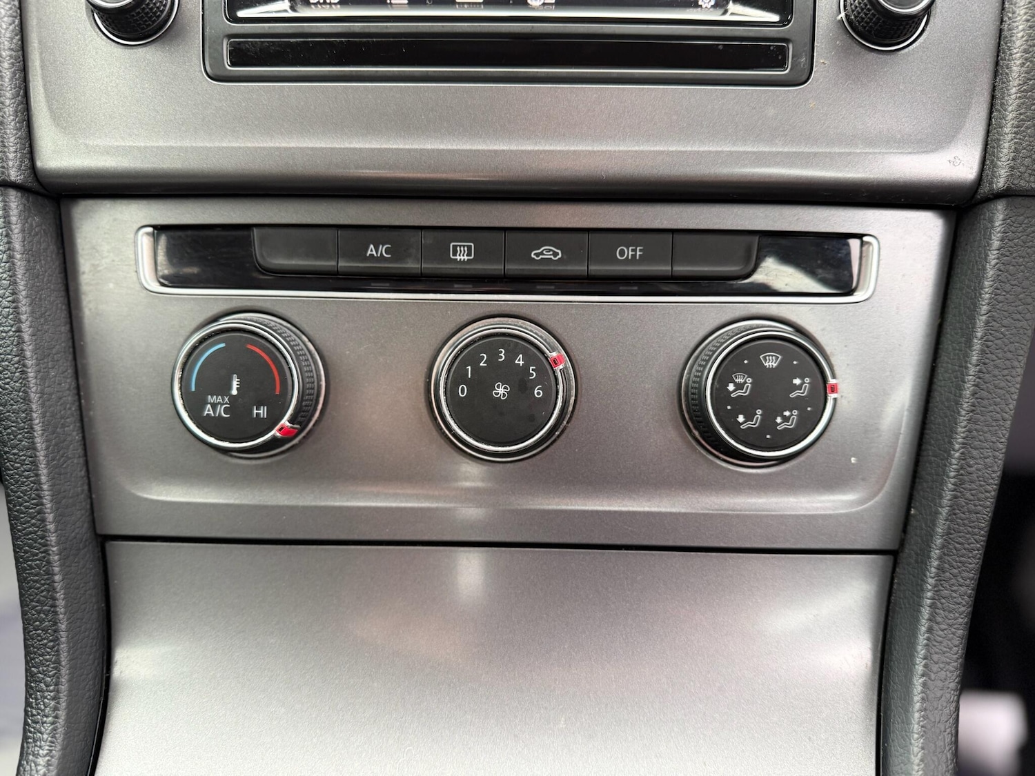 Used Volkswagen Golf for sale - 77016832: Photo 39