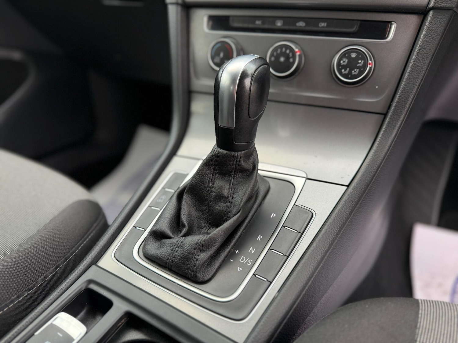 Used Volkswagen Golf for sale - 77016832: Photo 40