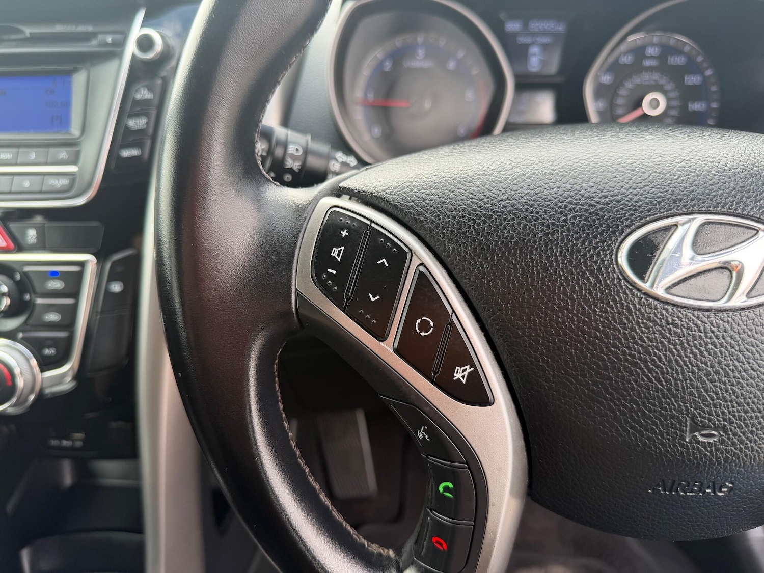 Used Hyundai i30 2014 for sale - 78147977: Photo 40