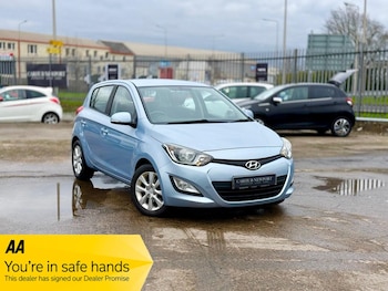 Used Hyundai i20 2014 for sale - 77510272: Photo
