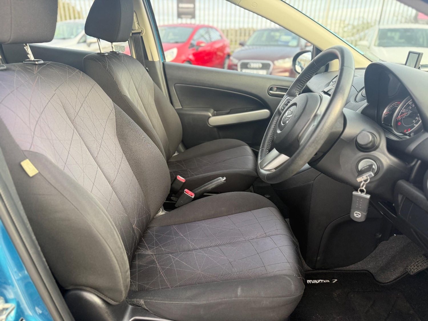 Used Mazda Mazda2 2013 for sale - 76619926: Photo 27