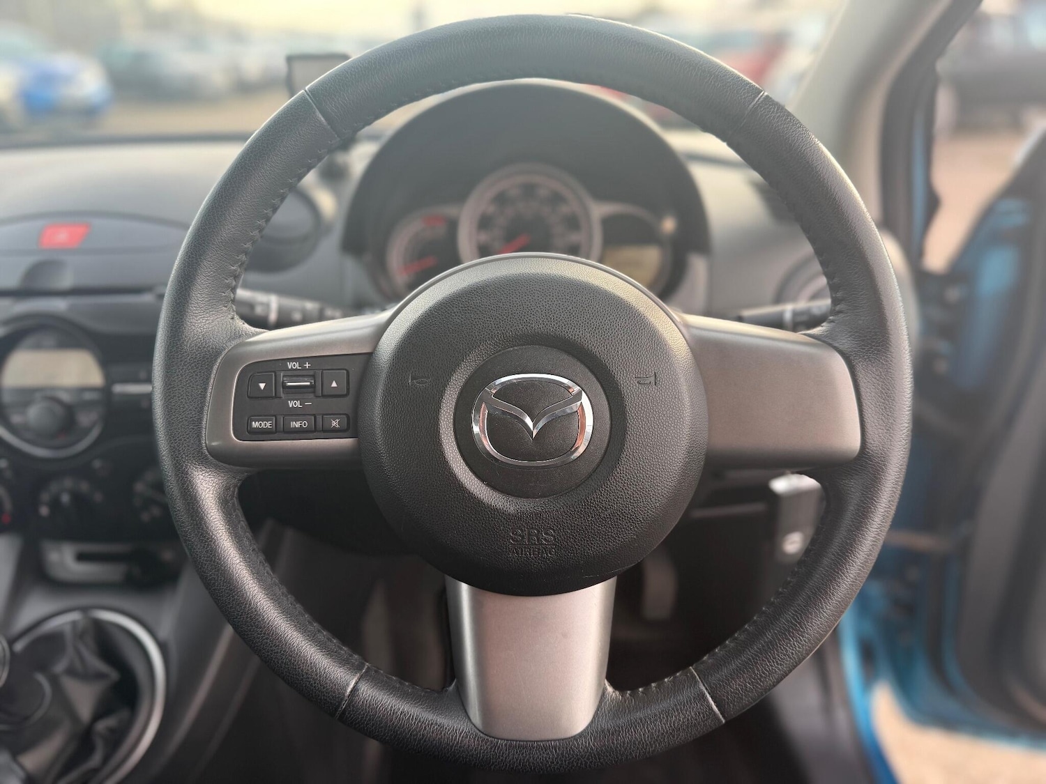 Used Mazda Mazda2 2013 for sale - 76619926: Photo 33