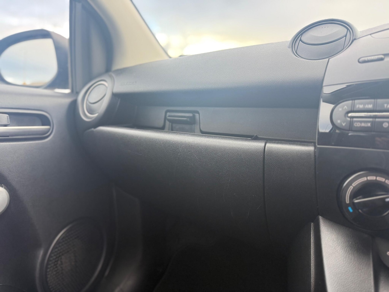 Used Mazda Mazda2 2013 for sale - 76619926: Photo 43