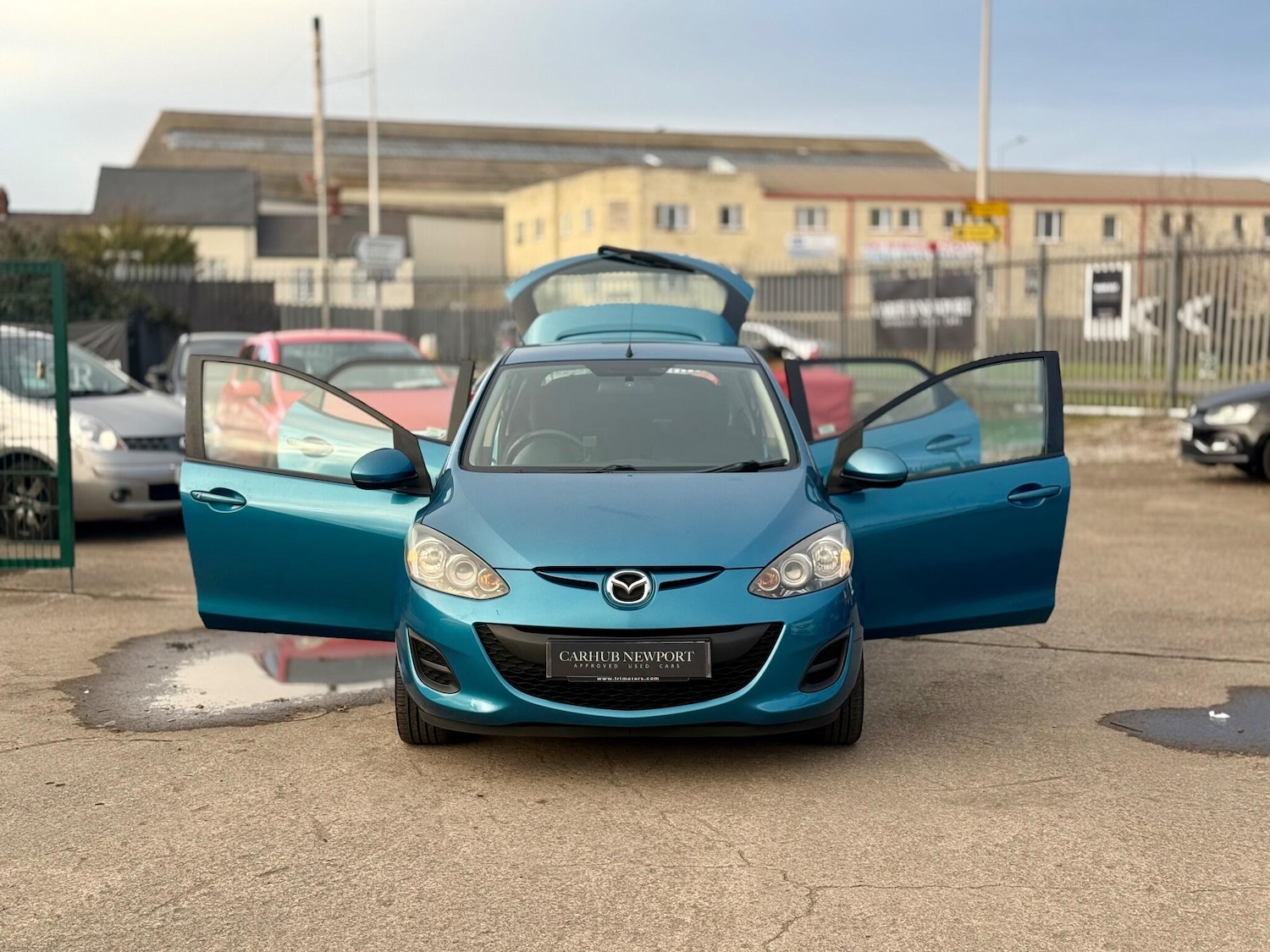 Used Mazda Mazda2 2013 for sale - 76619926: Photo 67