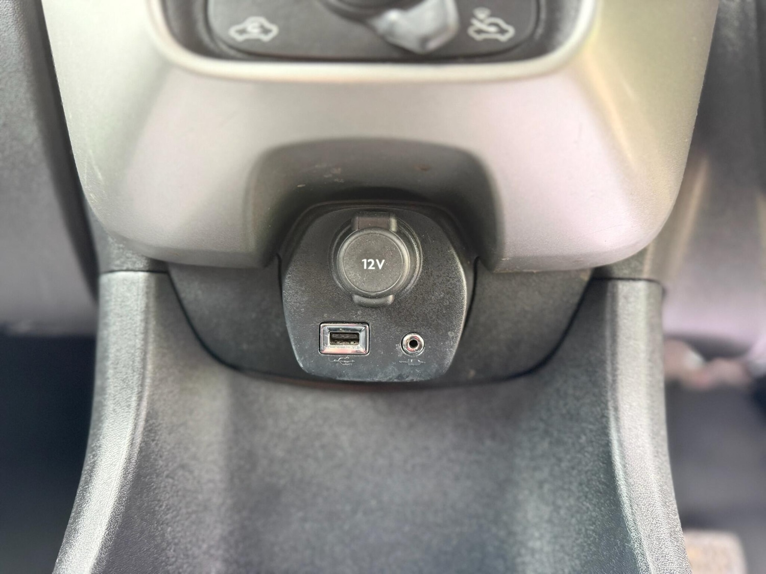 Used Citroen C1 2015 for sale - 77524290: Photo 40