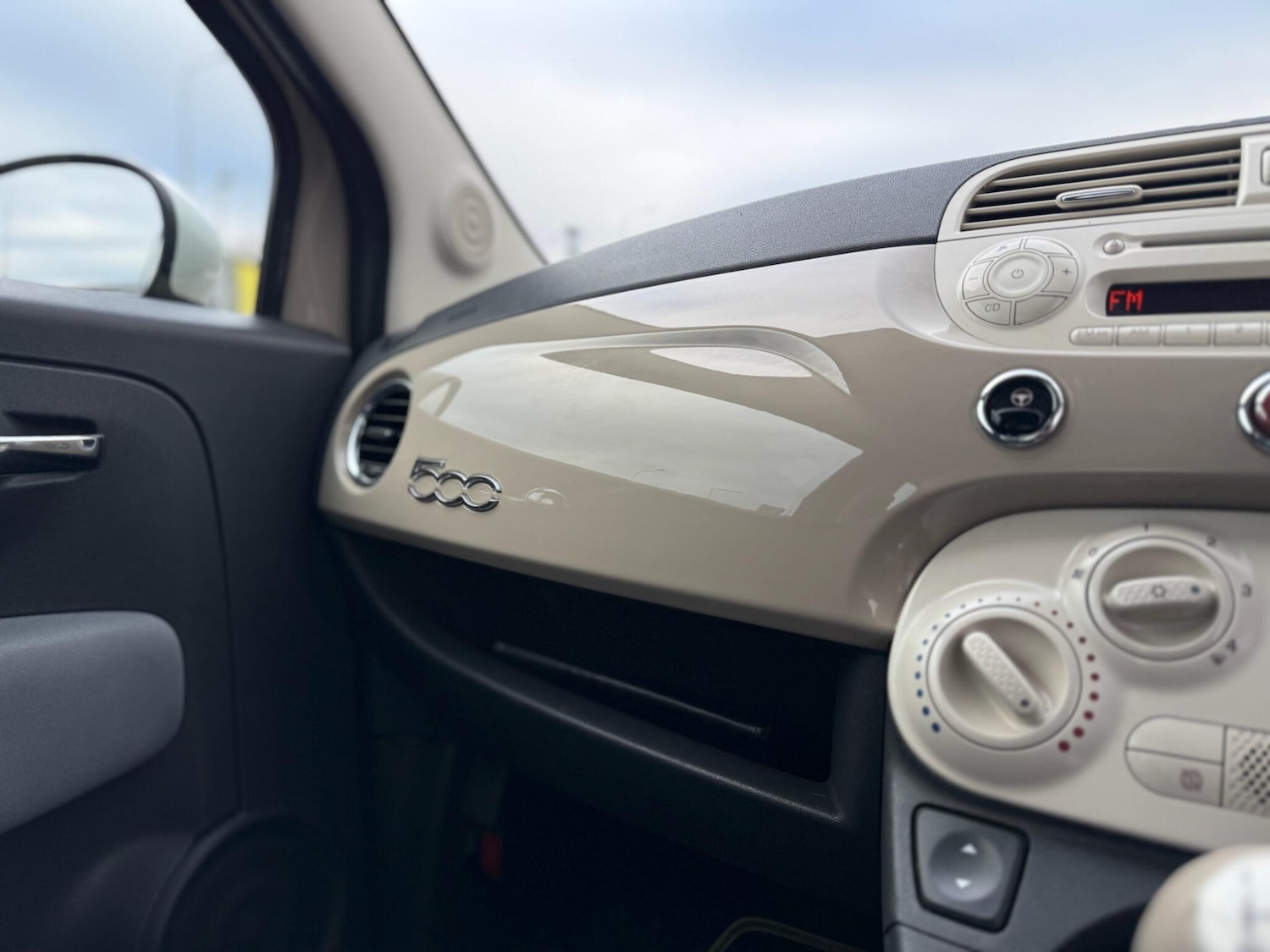 Used Fiat 500 2014 for sale - 77633947: Photo 30