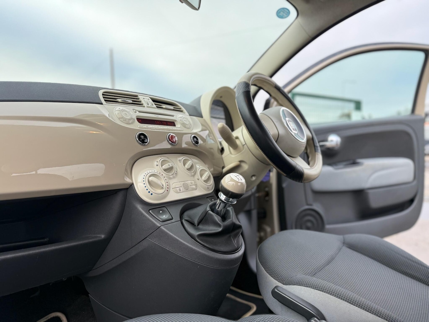 Used Fiat 500 2014 for sale - 77633947: Photo 42