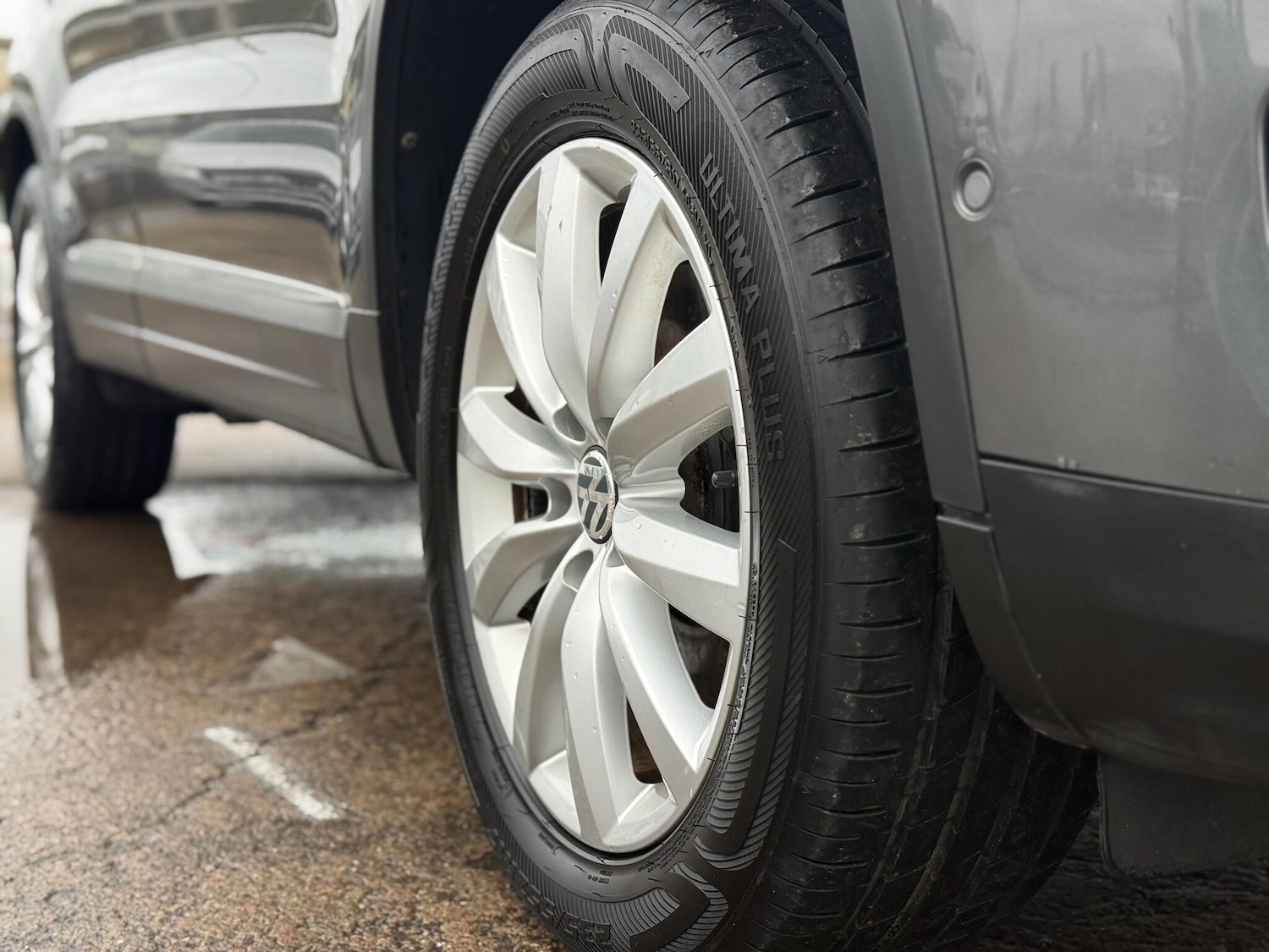 Used Volkswagen Tiguan for sale - 77599009: Photo 15