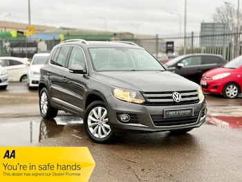 Used Volkswagen Tiguan 2014 for sale - 77599009: Photo