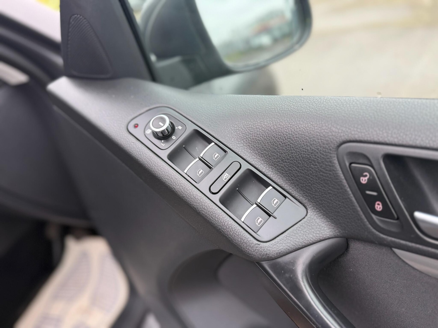 Used Volkswagen Tiguan for sale - 77599009: Photo 25