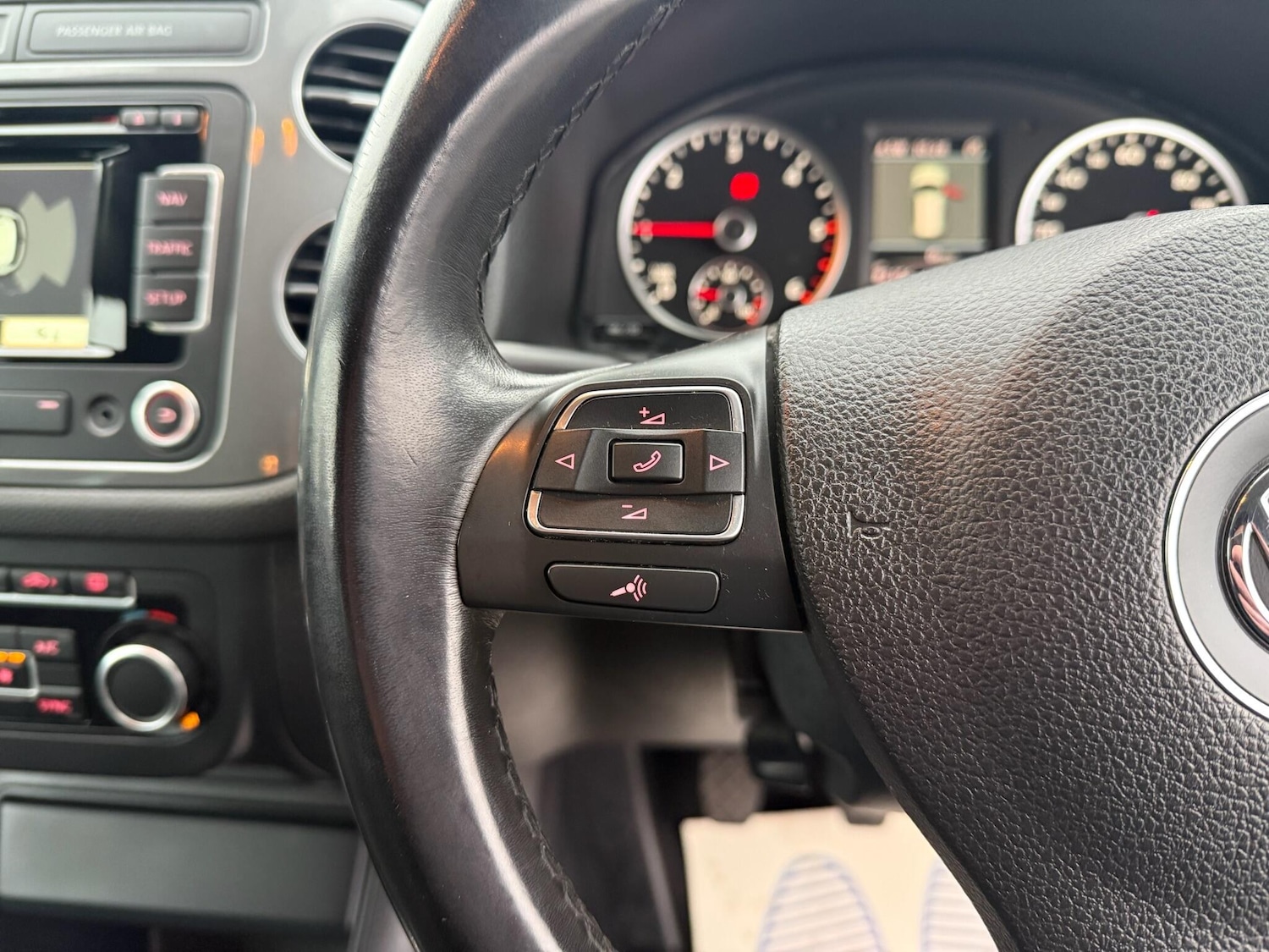 Used Volkswagen Tiguan for sale - 77599009: Photo 34