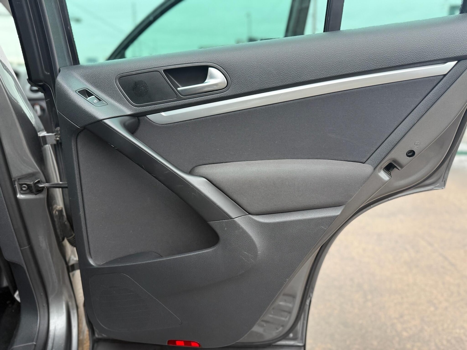 Used Volkswagen Tiguan for sale - 77599009: Photo 49