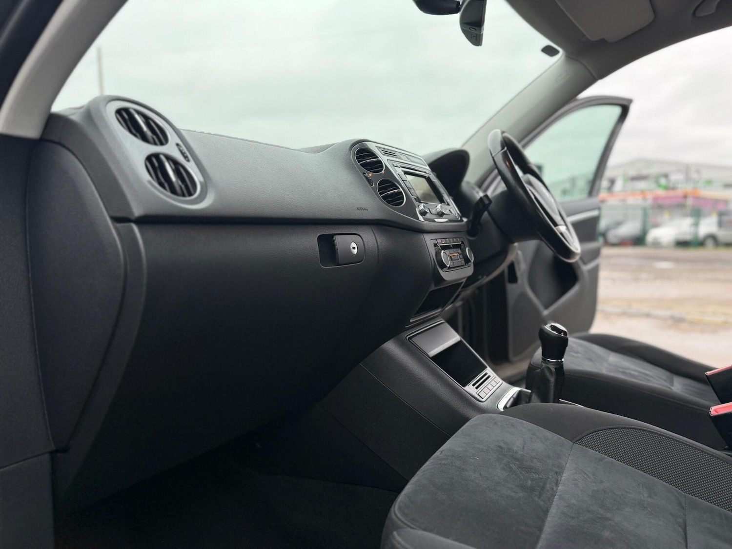 Used Volkswagen Tiguan for sale - 77599009: Photo 72