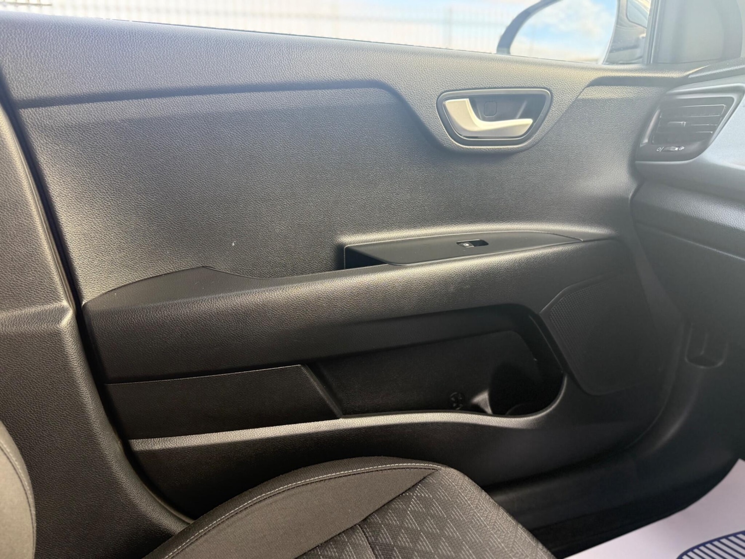 Used Kia Rio 2017 for sale - 76997510: Photo 47