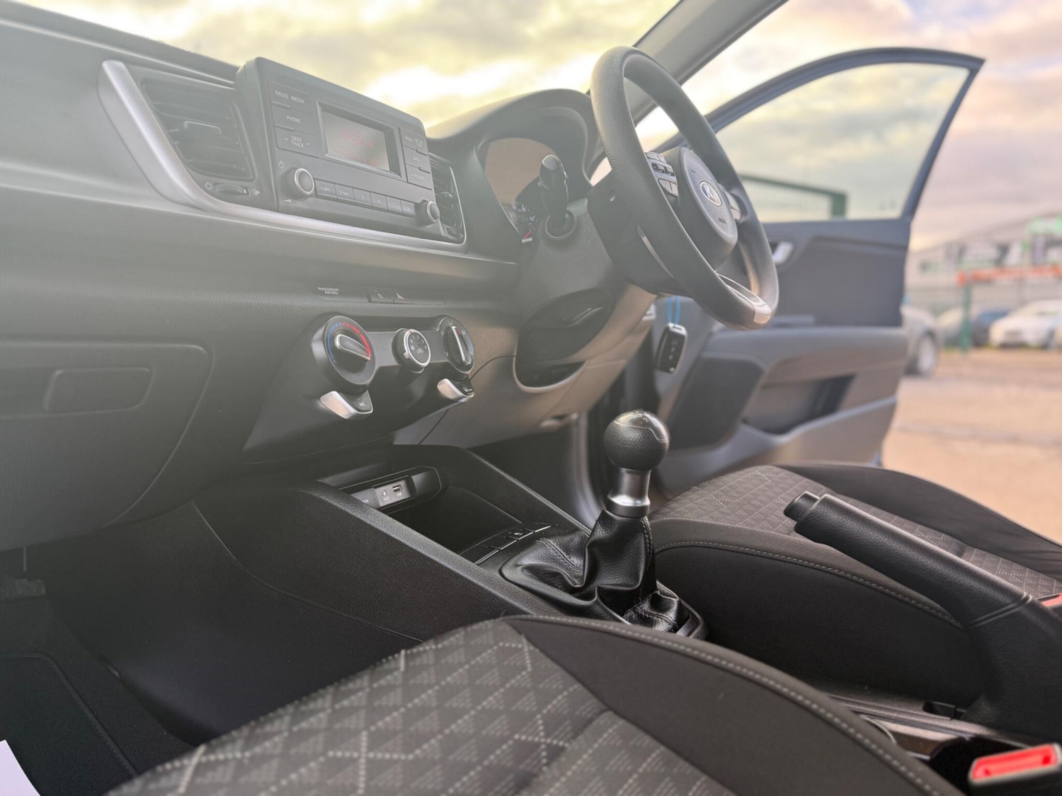 Used Kia Rio 2017 for sale - 76997510: Photo 67